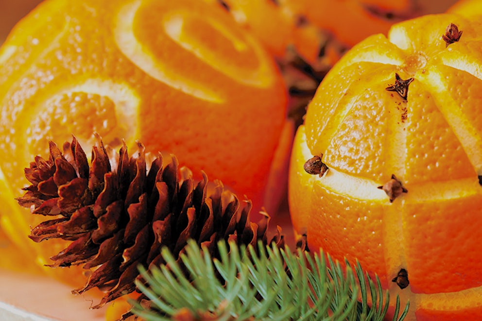 How to make your holiday medieval and bright with pomanders