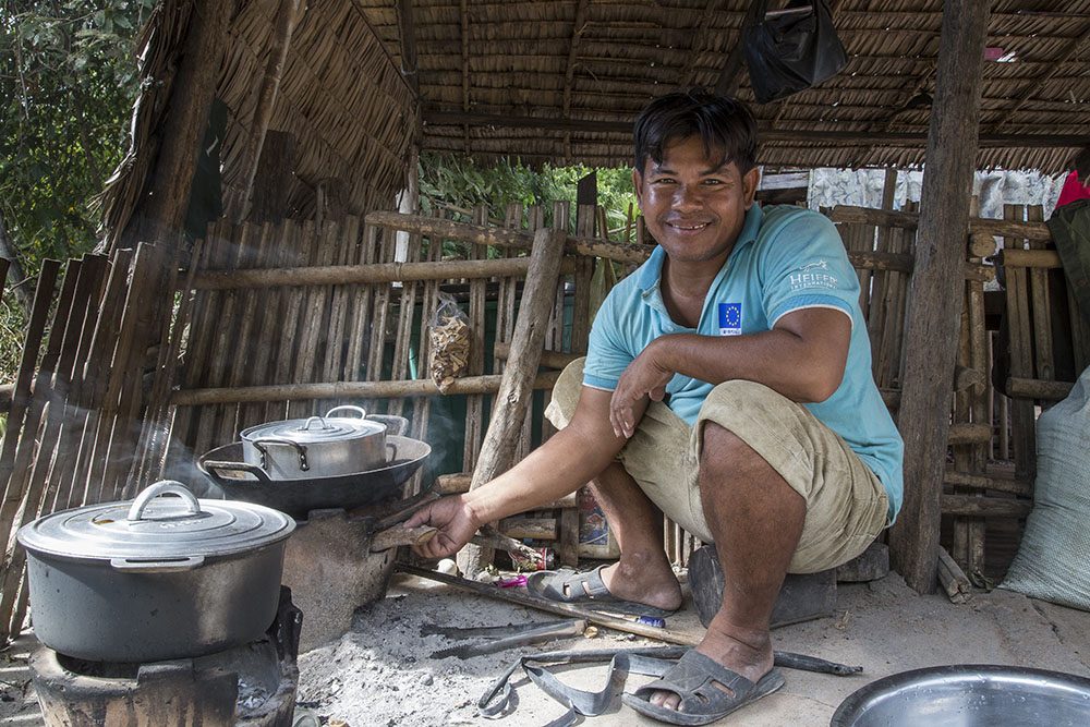 Soy Phe helps out with the cooking at home.