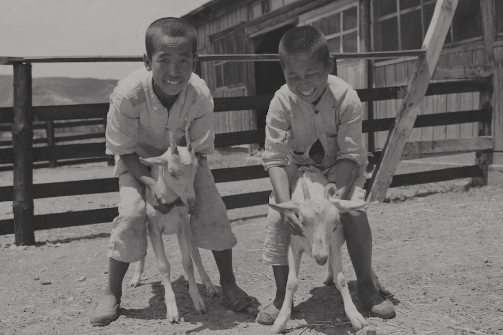 Vintage photos showcase little-known pieces of history from Korean War